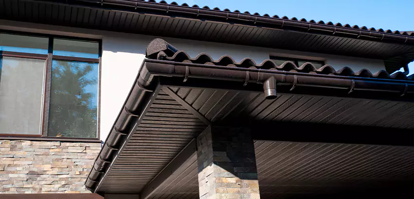 Soffit Damage Repair in Brenham